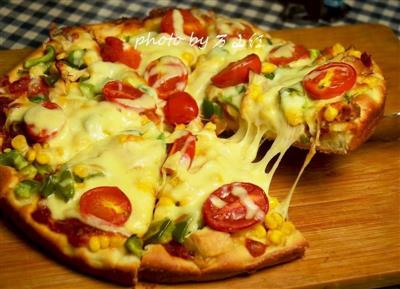 Chicken and corn pizza