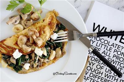 Western eggs with spinach mushrooms