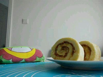 Cake rolls with meat