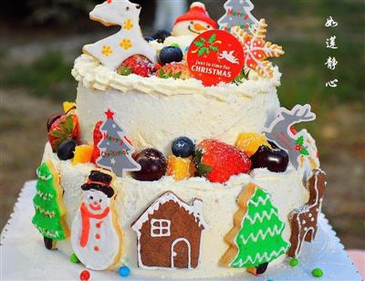 Castle Christmas cake