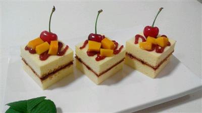 Small square cake