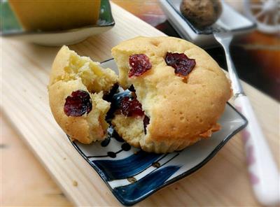 Sweet cranberry cake