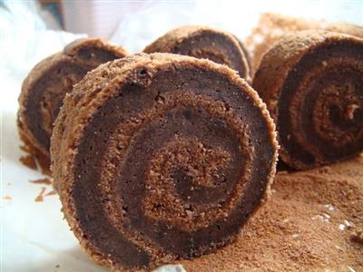 Chocolate cake rolls