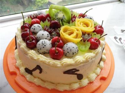 Colorful fruit cream cake