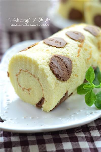 Milk-flavored cake rolls