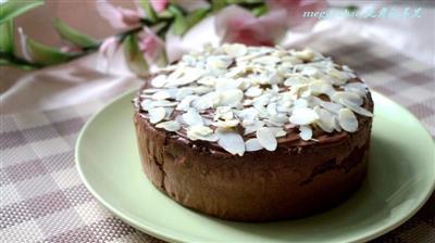 Chocolate sponge cake with almonds