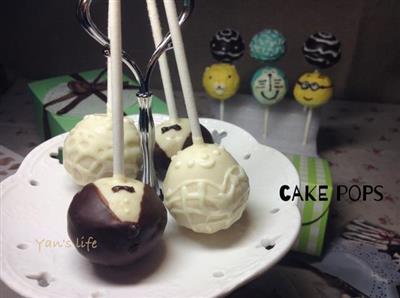 Cake pops and chocolate cake