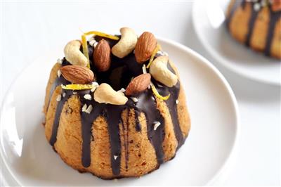 Orange peel chocolate and Kouglof pound cake