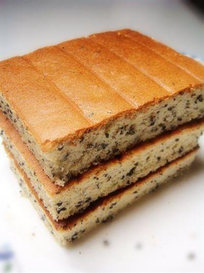 The nutritious black sesame cake