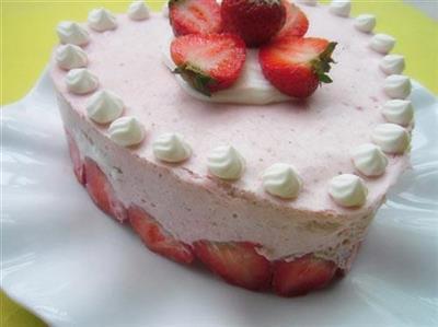 Strawberry mousse pastel