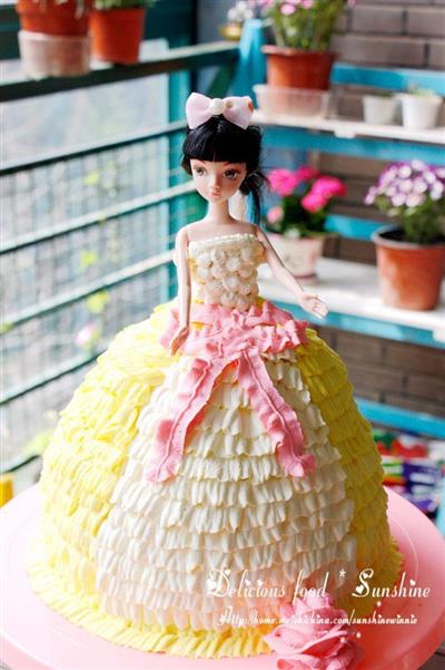 Cake de niña muñeca