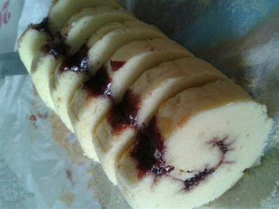 Blueberry cake rolls