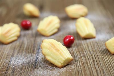 Madeleine's cake