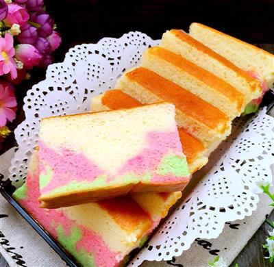 Three-colored honey cake