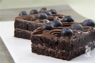 The brownie cake.