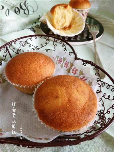 Old-fashioned honey cake