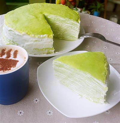 Thousand layers of banana leaf cake