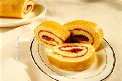 Cherry cake rolls