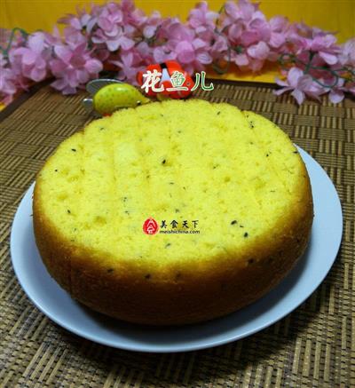 Black sesame corn flour sponge cake