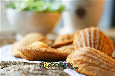 French classic-traditional edition of Madeleine