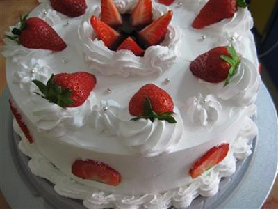 Strawberry cakes and pastries