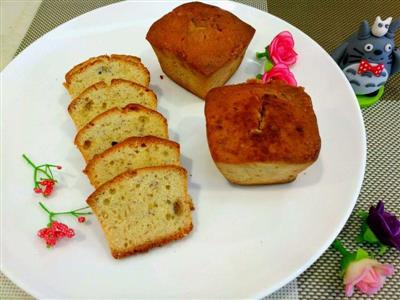 BAKING the weight of the banana cake - sweet cocoa