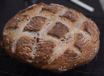 Walnut bread