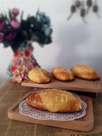 Meatloaf cheese bread made to clean meatloaf