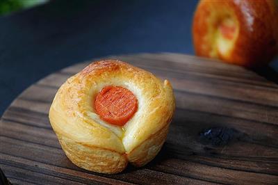 Cheese and ham rolls