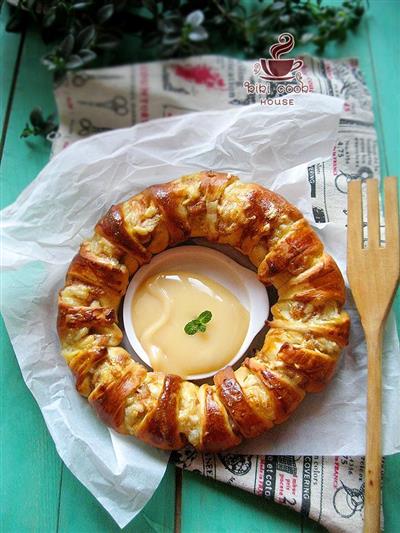 Cheese and bread rings