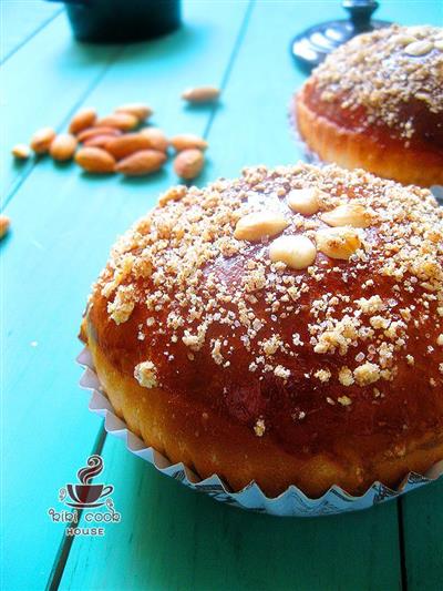 Gingerbread sandwiches