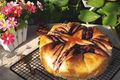 Jelly flower bread