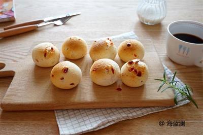 Cranberry and cassava bread