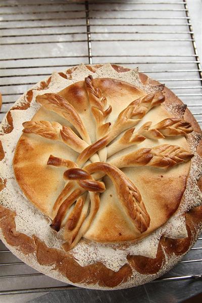 Decorated bread