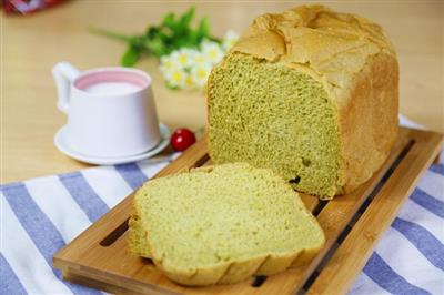 The practice of making tea bread with honey