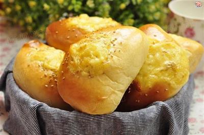 Roasted chicken salad bread