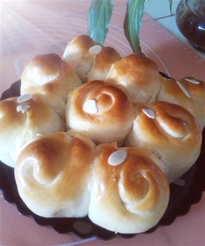 Rose rolls