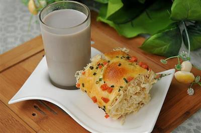 Onion bread rolls