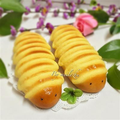 Caterpillar bread