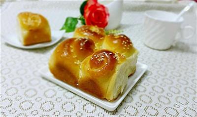 Honey-based crispy bread