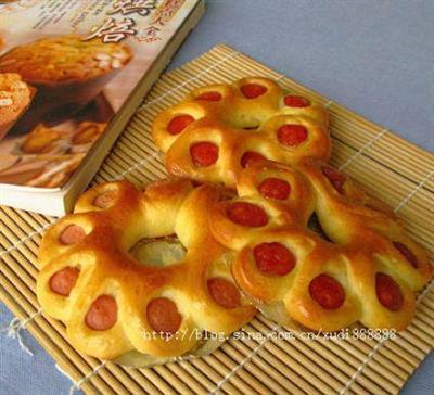 Hot dogs and flower bread