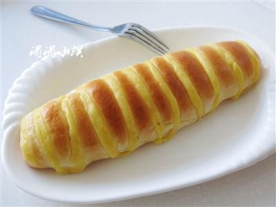 Caterpillar bread