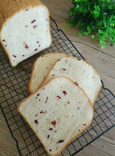 The bread machine version of cranberry milk toast