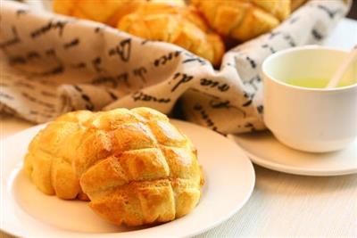 Pineapple bread