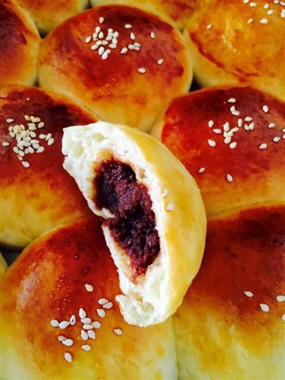 Red bean sandwiches