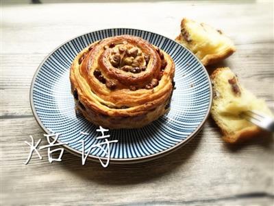 Danish red bean roll