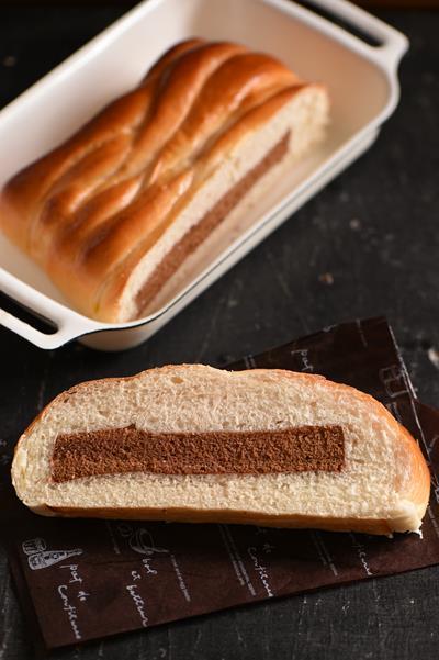 Cocoa toasted bread