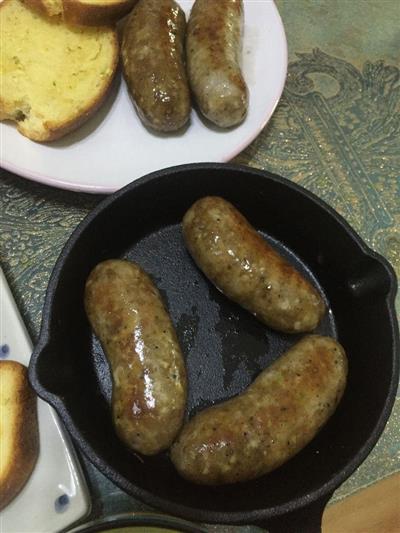 Homemade black pepper crispy sausage