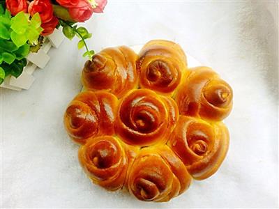 Middle-fermented rose bread