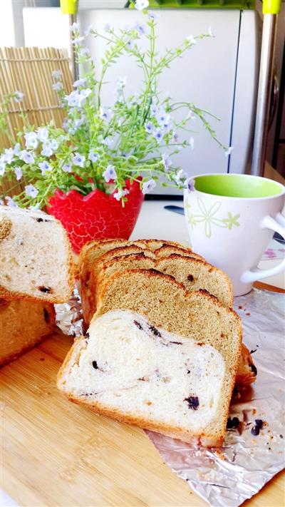 Coffee cake and toast